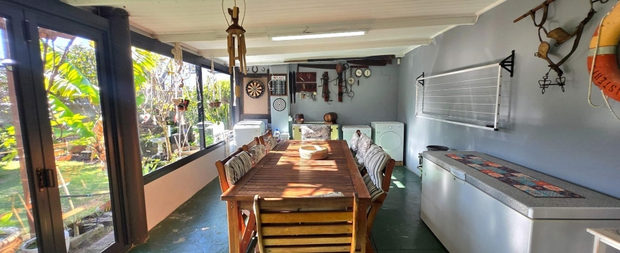 6 Bedroom Property for Sale in Franskraal Western Cape